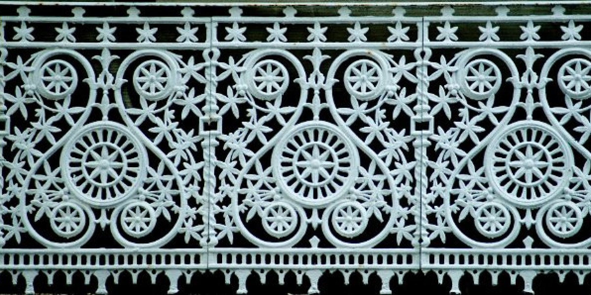 007: Казино Рояль 2006 Plot